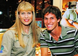 1928371_524398119958_6047_n